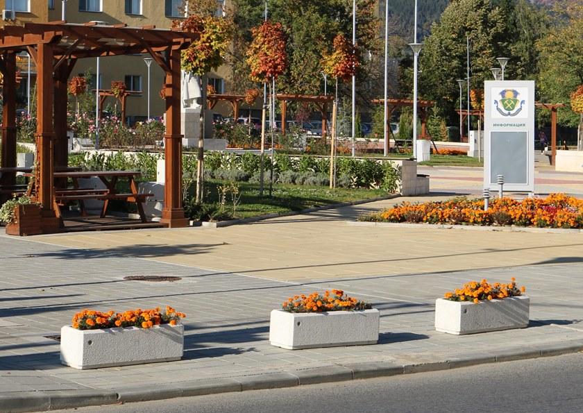 ENCHO ENCHEV - ETE Бетонная сеялка для общественных мест  80  - Вид №9