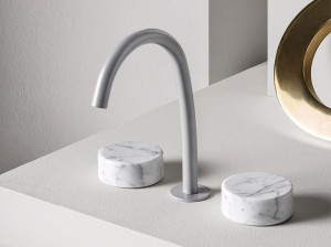 Смеситель для раковины с 3 отверстиями