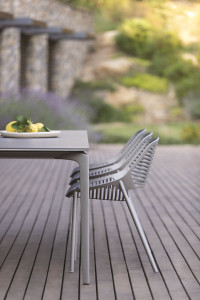 Высокий садовый стул