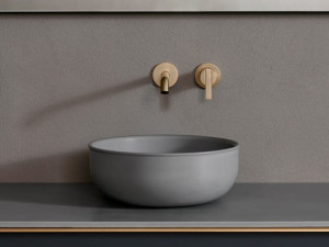 Круглая раковина с одной столешницей из твердой поверхности