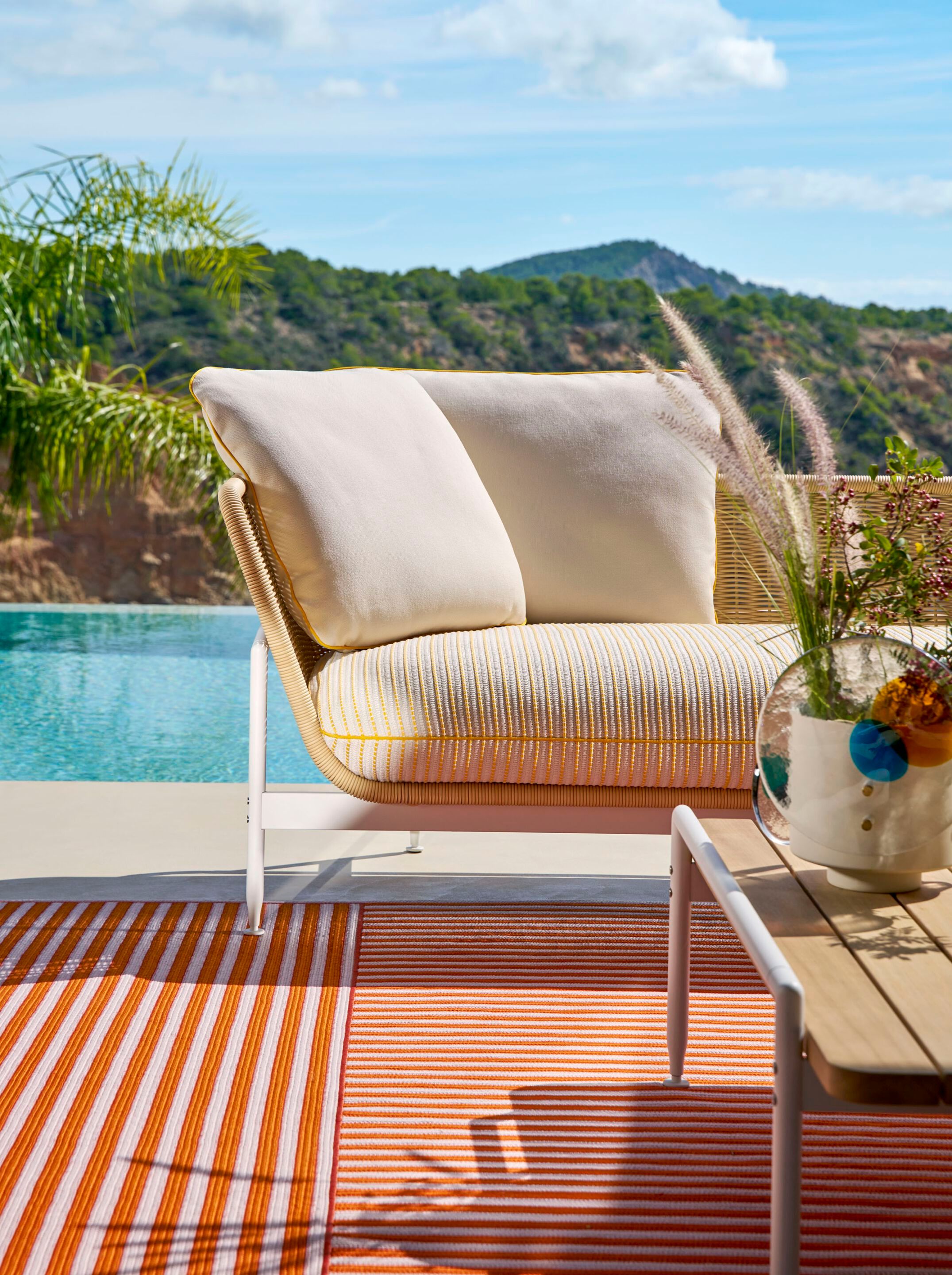 Тканевый съемный модульный садовый диван CASSINA Esosoft Outdoor ARCH-00149789 - Вид №1