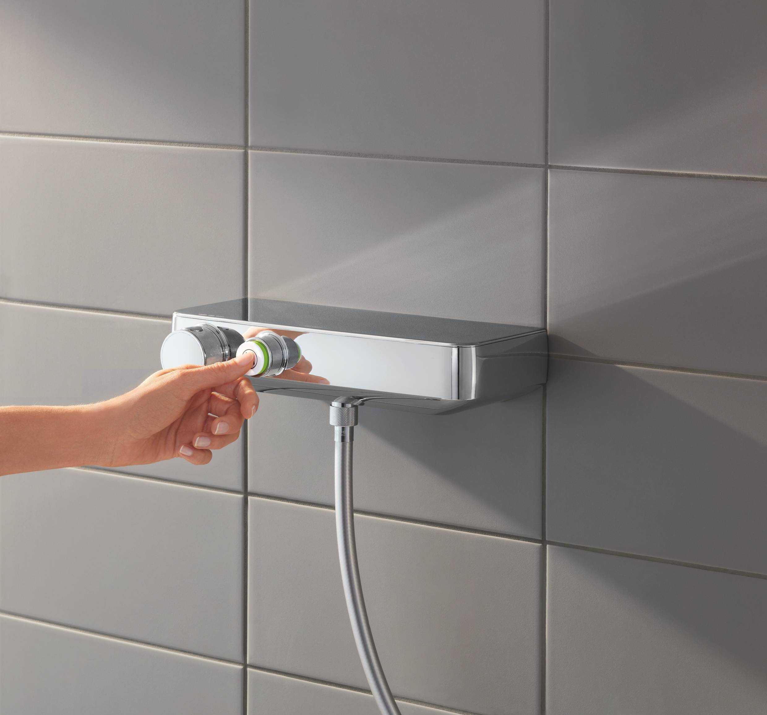 Термостатический смеситель для душа GROHE GRT SmartControl и душевой гарнитур Euphoria 110 Massage с душевой штангой 900 мм (34721000) - Вид №2