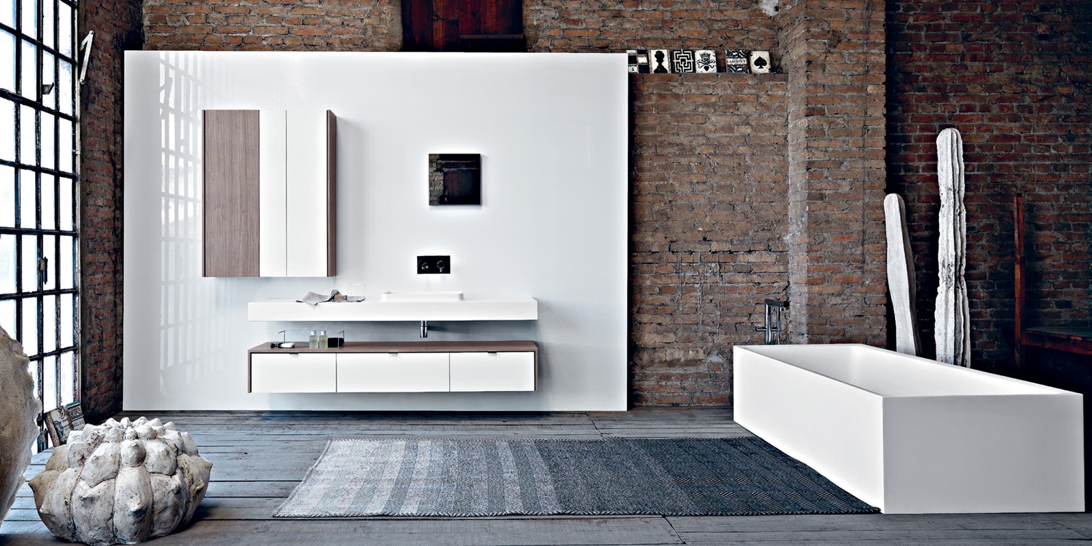 Комбинация ванной комнаты PV31 в отделке Volé Milltek / L41 Bianco / Canaletto MILLDUE PIVOT PIVOT31 - Вид №1