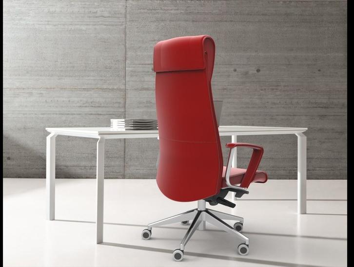 Ares Line Кресло руководителя с регулируемой высотой в коже в классическом стиле с 5-ю спицами и подлокотниками Parlament sun-id-1483626 - Вид №2