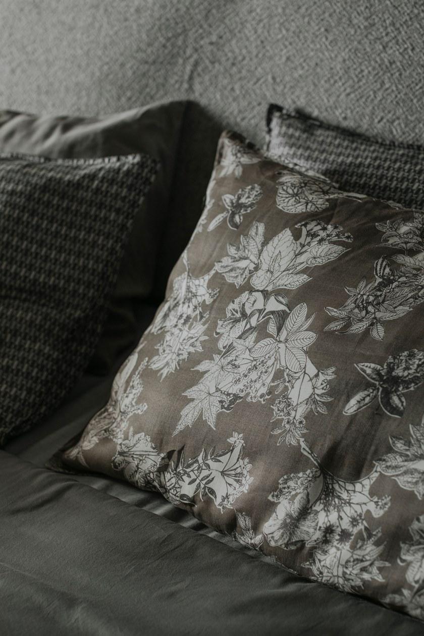 Society Limonta Наволочка Ramie с цветочными мотивами Nap viky sun-id-1375494 - Вид №10