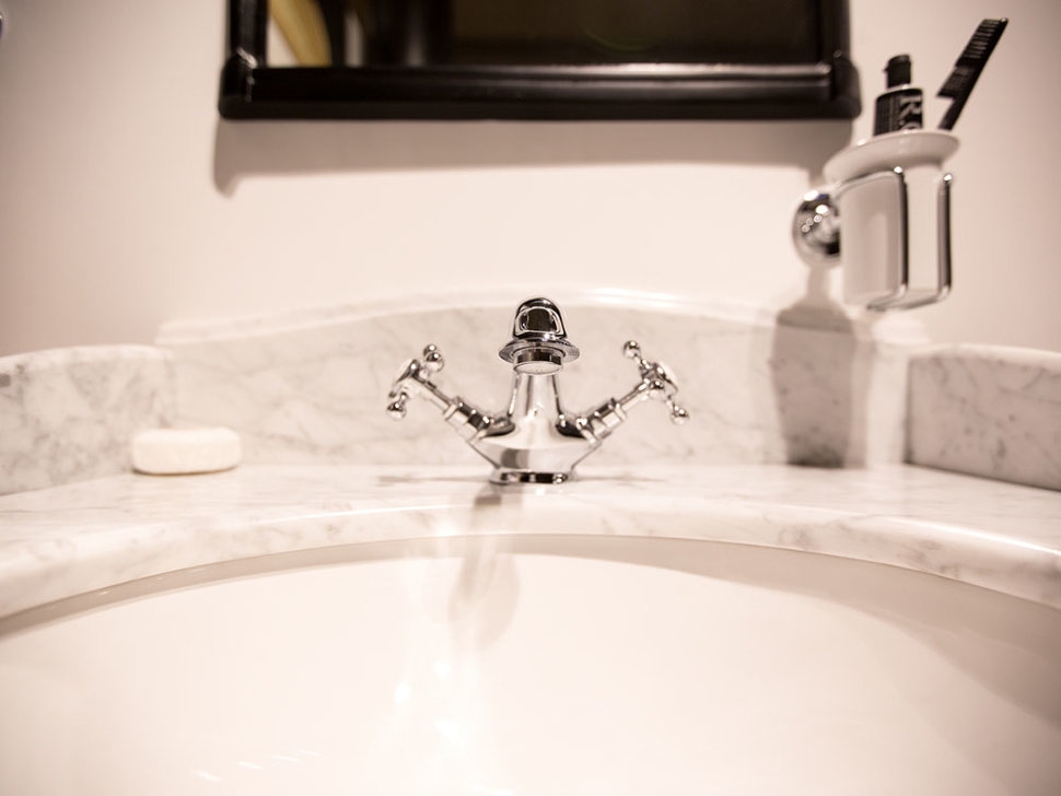 Смеситель на 1 отверстие, с донным клапаном [STA11]  Burlington STA11  - Вид №9