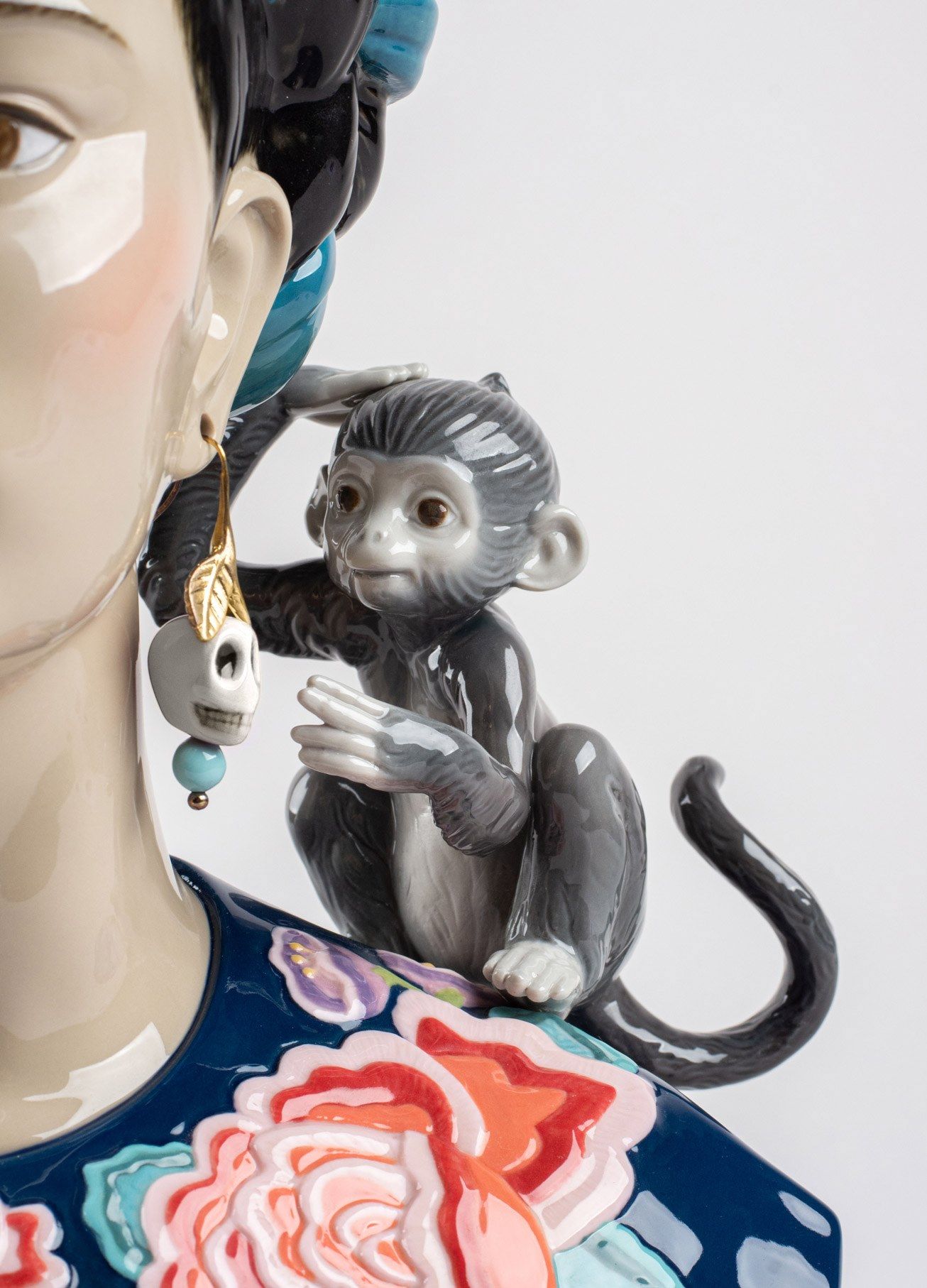 Фарфор безделушки Lladró Фрида Кало ARCH-00029226 - Вид №1