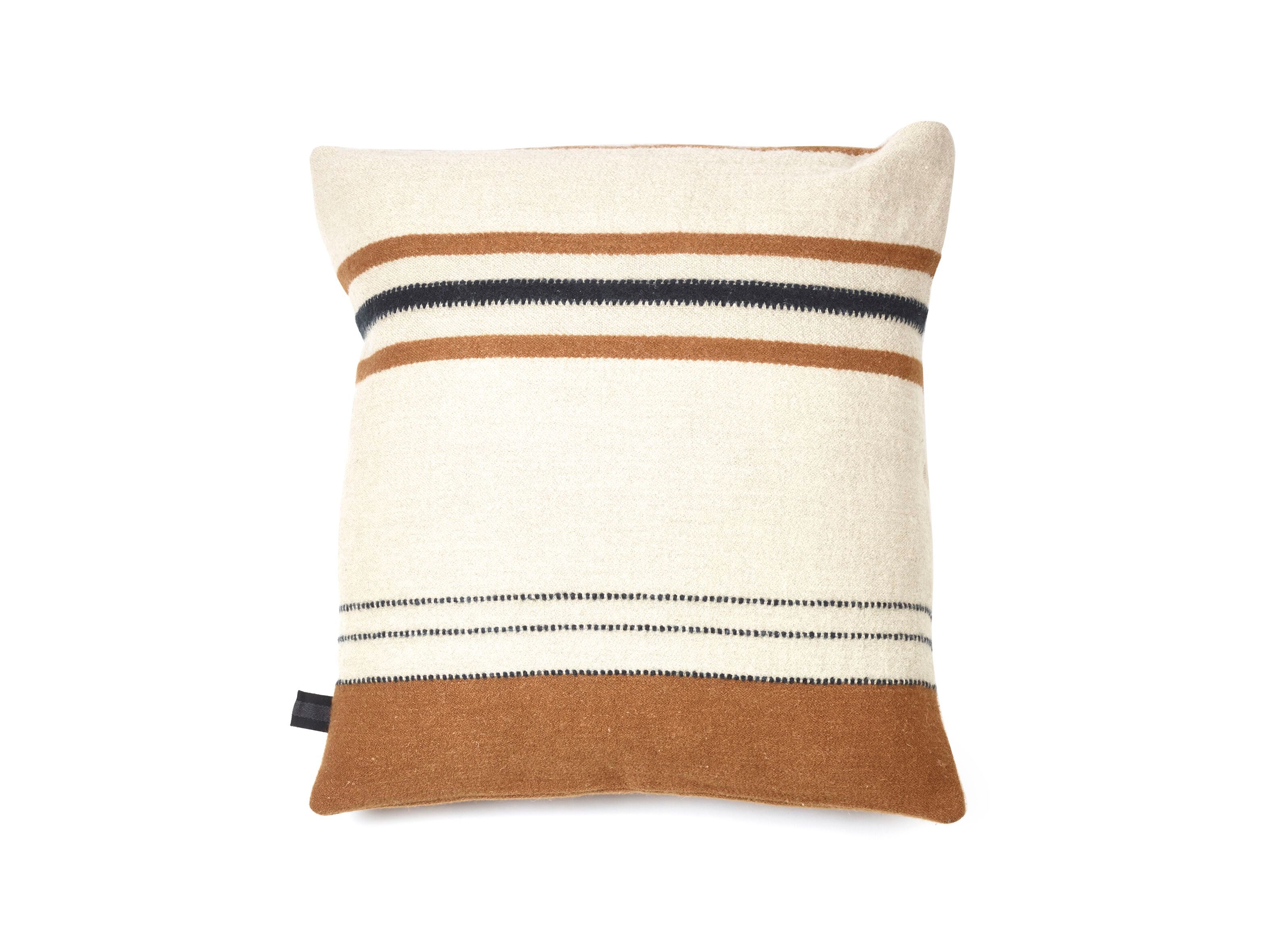 Льняная и шерстяная квадратная подушка Libeco Home Foundry ARCH-00063534