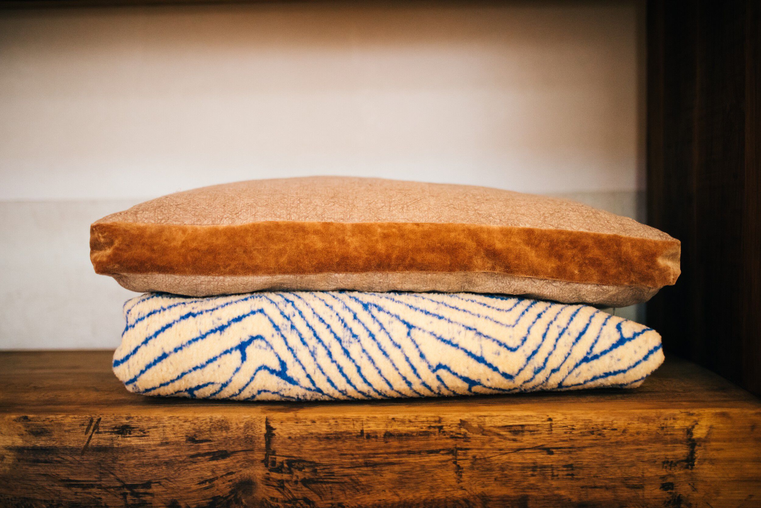 Льняная прямоугольная однотонная подушка POMAX BORDERS ARCH-00106515 - Вид №25