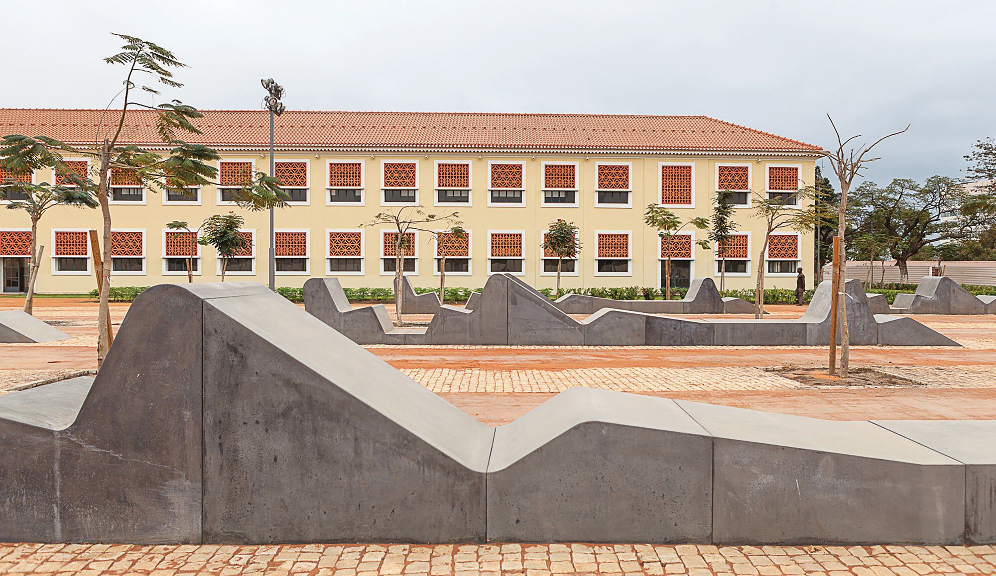 Модульная бетонная скамья без спинки amop Socialplay ARCH-00073712 - Вид №2