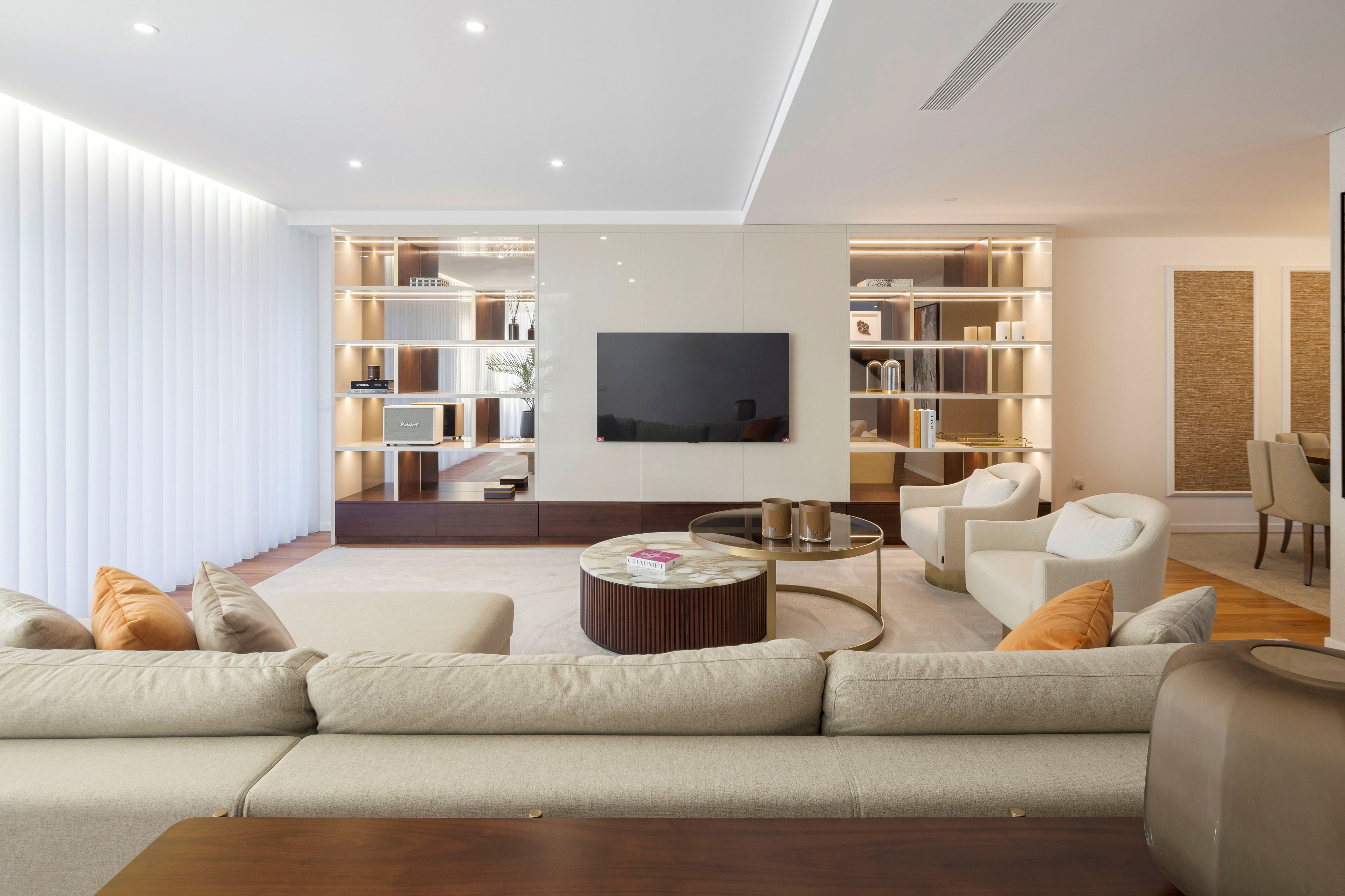 Деревянный круглый низкий журнальный столик Stylish Club медь ARCH-00061345 - Вид №3