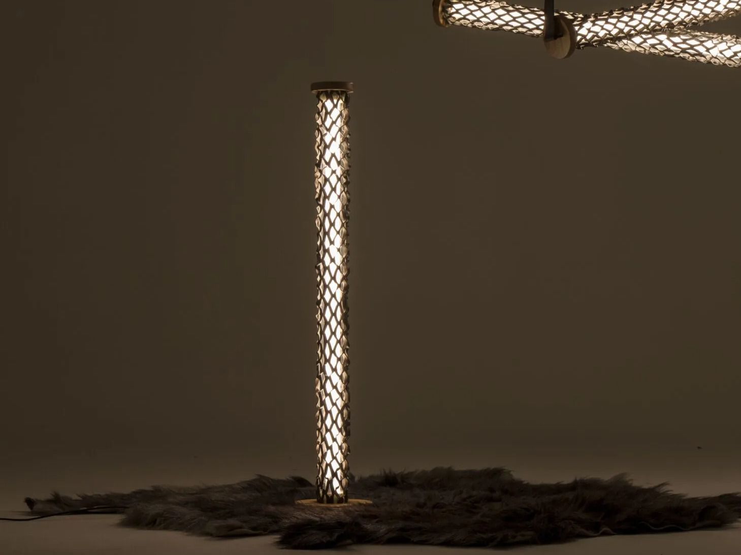 Кожаный торшер KVN Design Furniture Nomadic ARCH-00125119