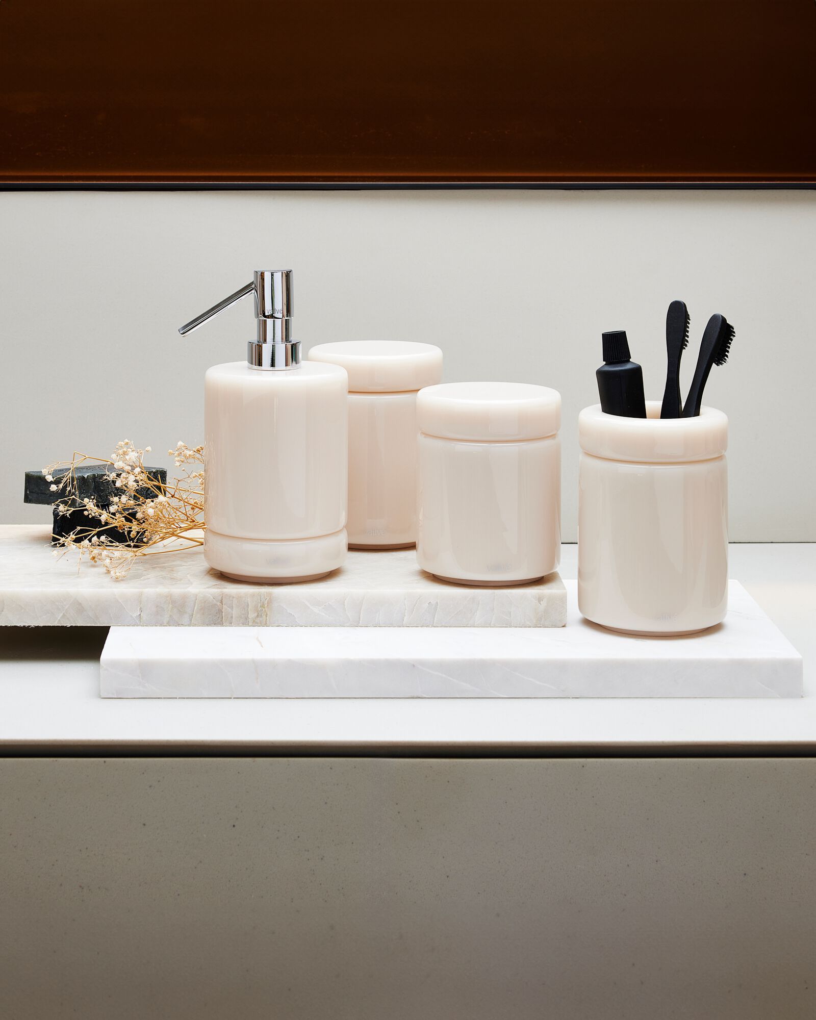 Диспенсер для мыла из смолы Vallvé LUNA ARCH-00032178 - Вид №10