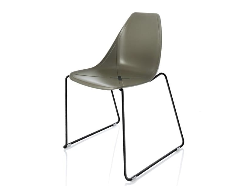 Стул из полипропилена ALMA DESIGN X Chair ARCH-00018443