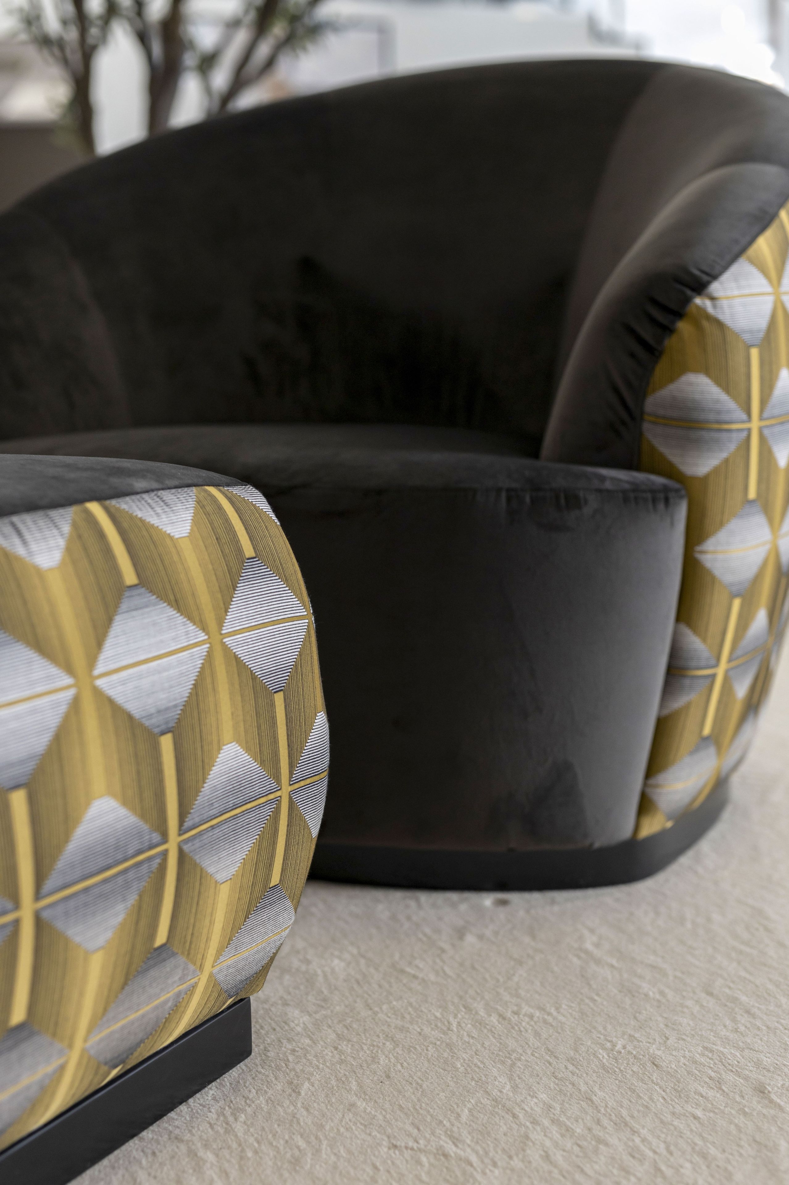 Мягкое кресло из микрофибры и бархата с подлокотниками Stylish Club клуб ARCH-00136825 - Вид №13