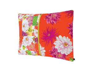 Прямоугольная подушка из ткани с цветочным рисунком