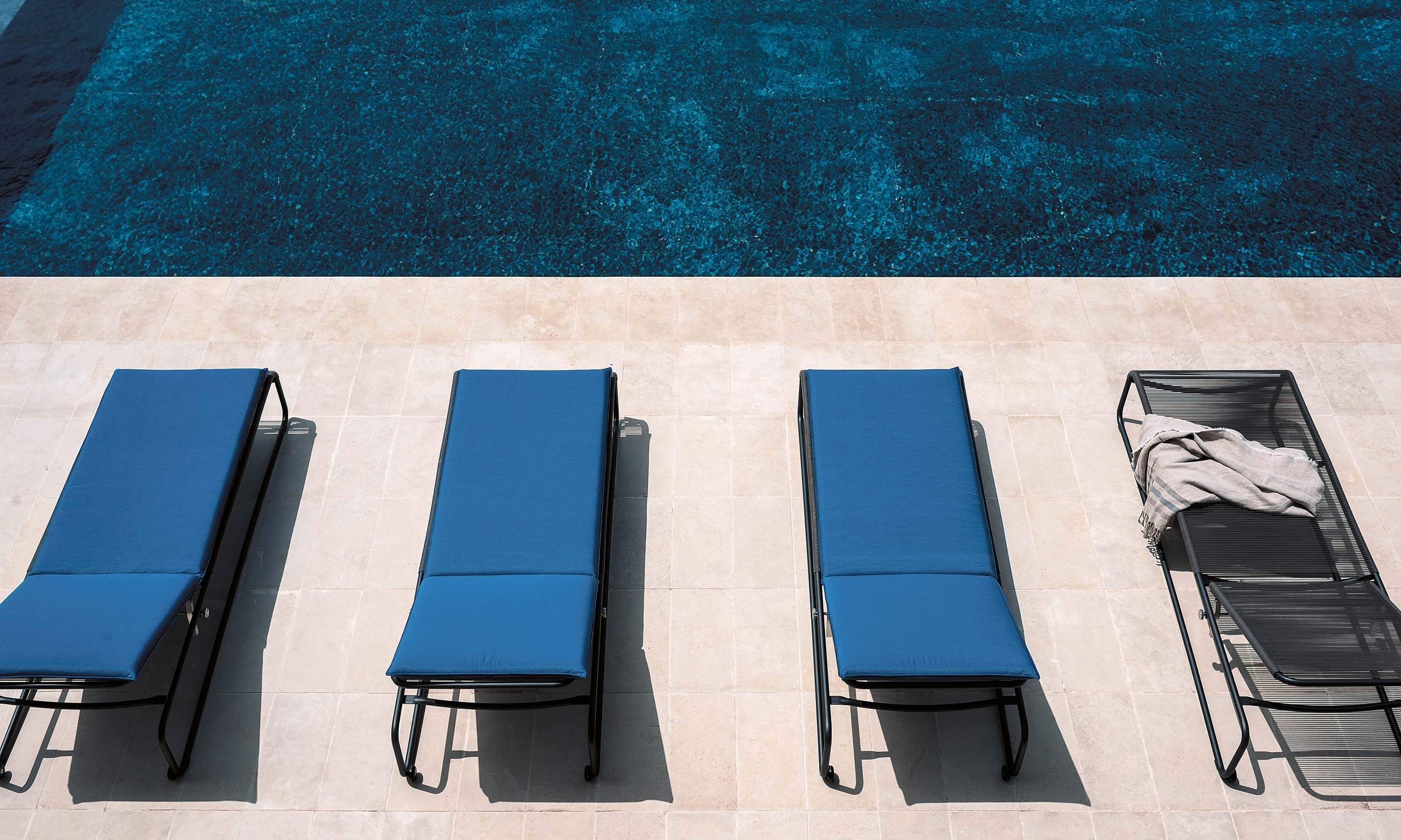 Садовая кровать с откидной веревкой с колесами RODA Harp ARCH-00145028 - Вид №4