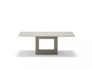 Прямоугольный садовый стол из полиэтилена