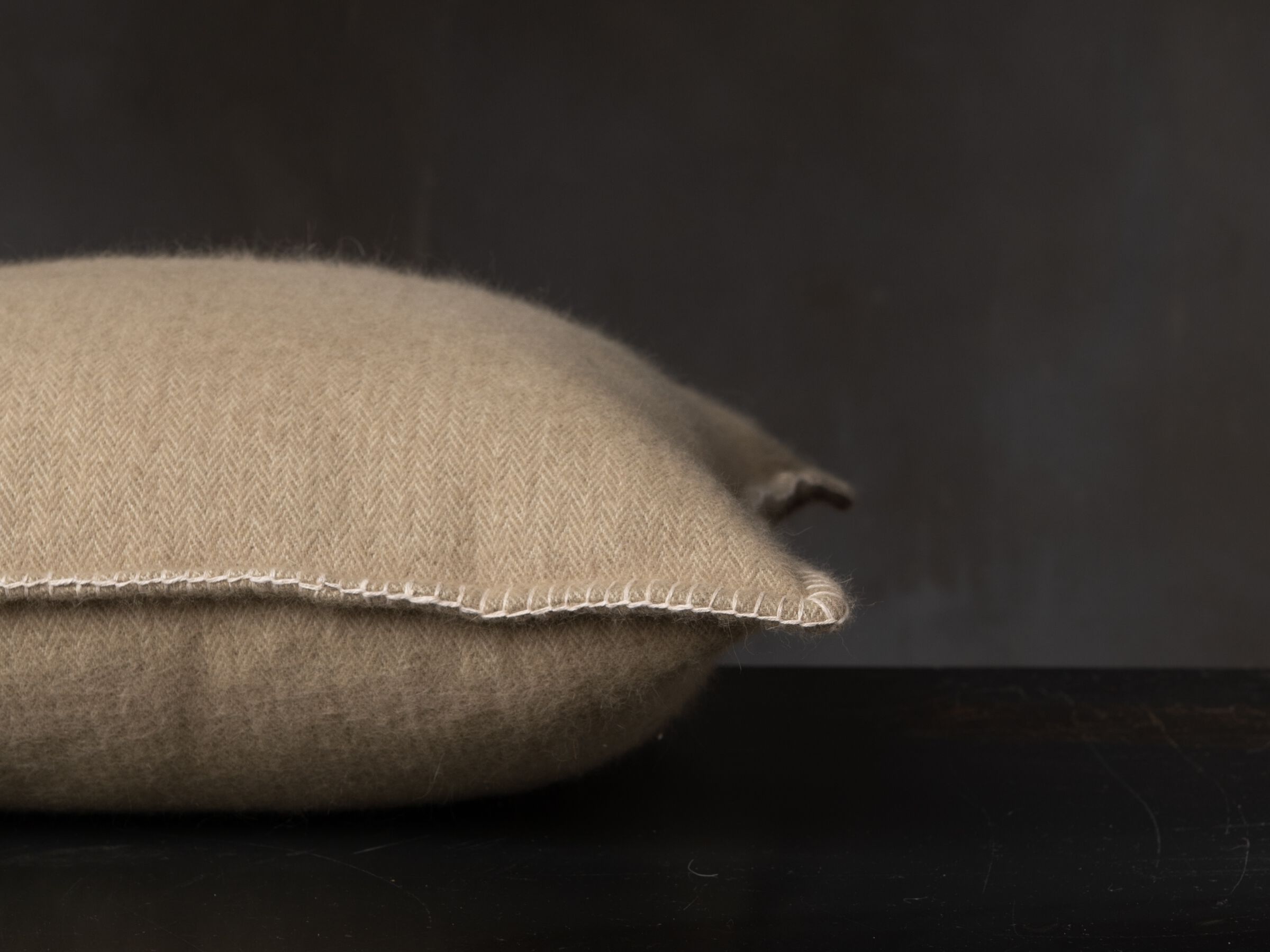 Квадратная подушка в ангоре The House of Lyria FIORENTINO ARCH-00083372 - Вид №2