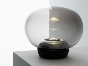 Светодиодная настольная лампа из дутого стекла