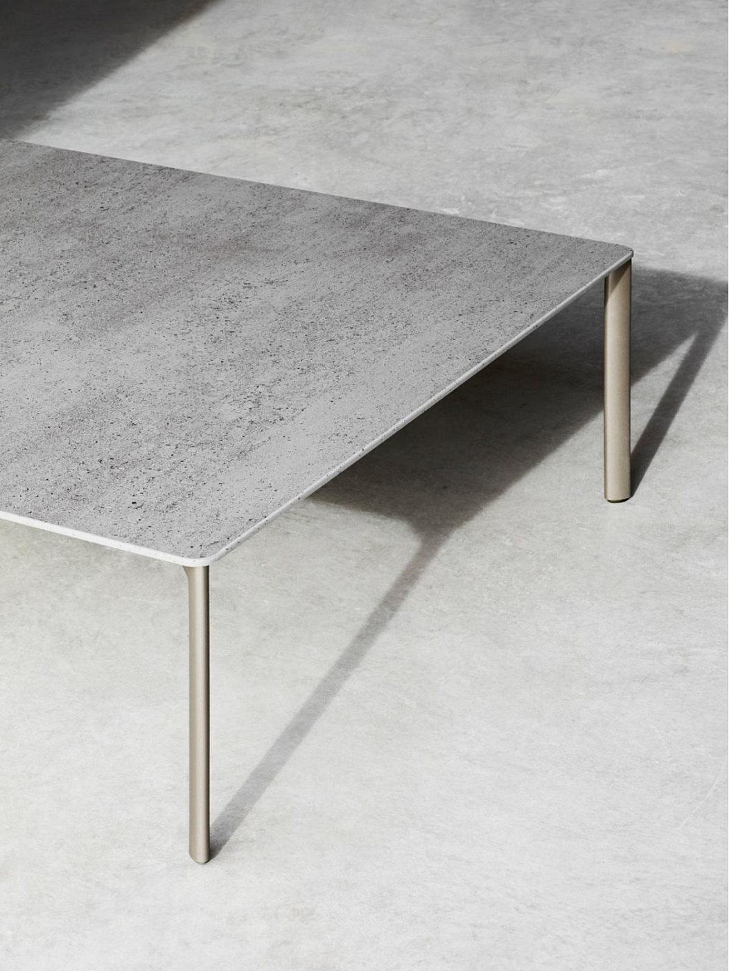 089306 Журнальный столик квадратный Expormim Bare 