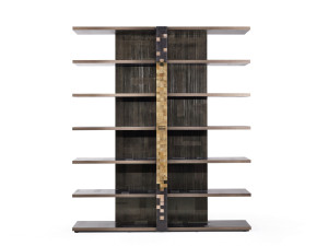 Деревянный отдельно стоящий книжный шкаф