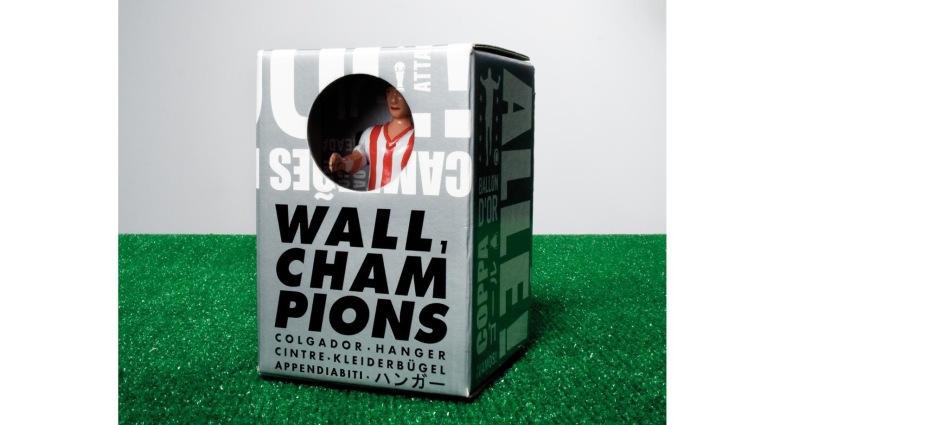 057803 Вешалка 1, итальянский футболист RS Barcelona Champions Santreyd  - Вид №2