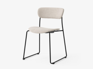 Стул с мягкой деревянной салазкой