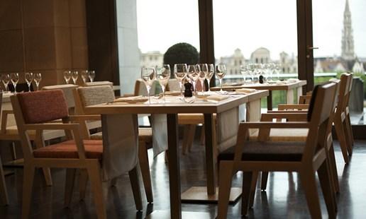 Quinze & Milan Деревянный стул с подлокотниками Room 26 sun-id-1516546 - Вид №1