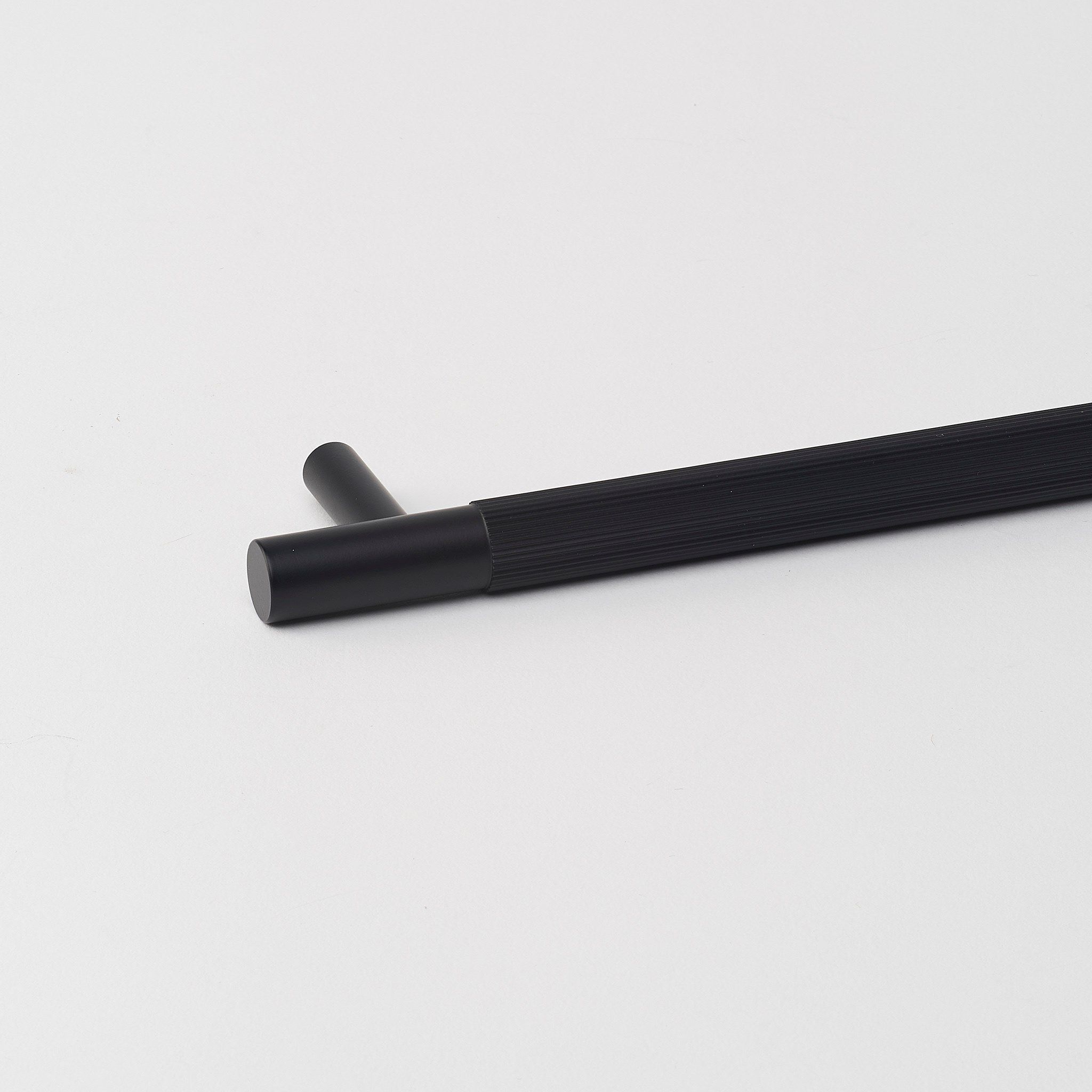 Латунь мост мебельная ручка Lo & Co Interiors LINEAR ARCH-00068486 - Вид №46