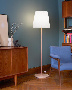 Торшер из бука