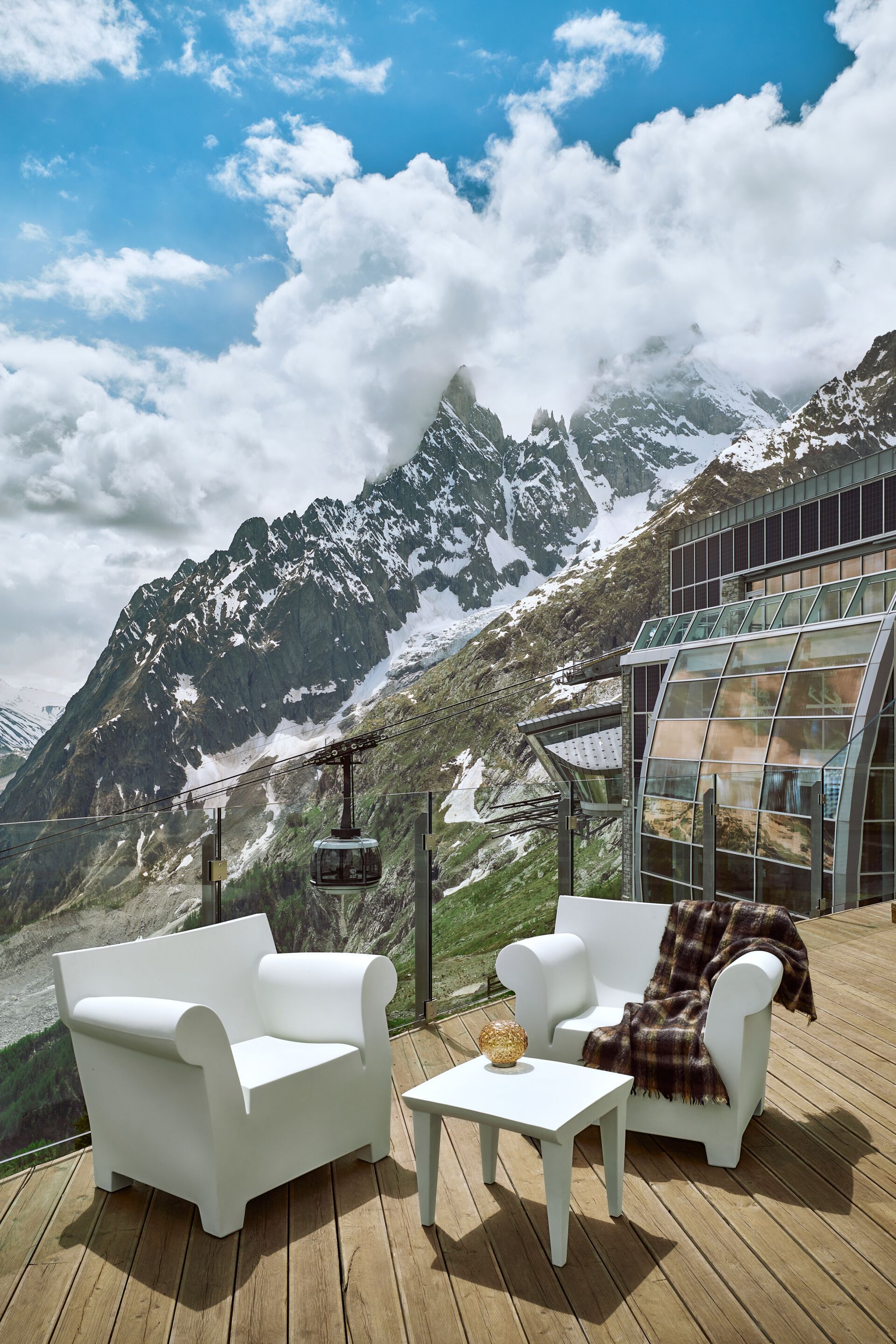 Полиэтиленовое садовое кресло с подлокотниками Kartell Bubble ARCH-00137531 - Вид №6