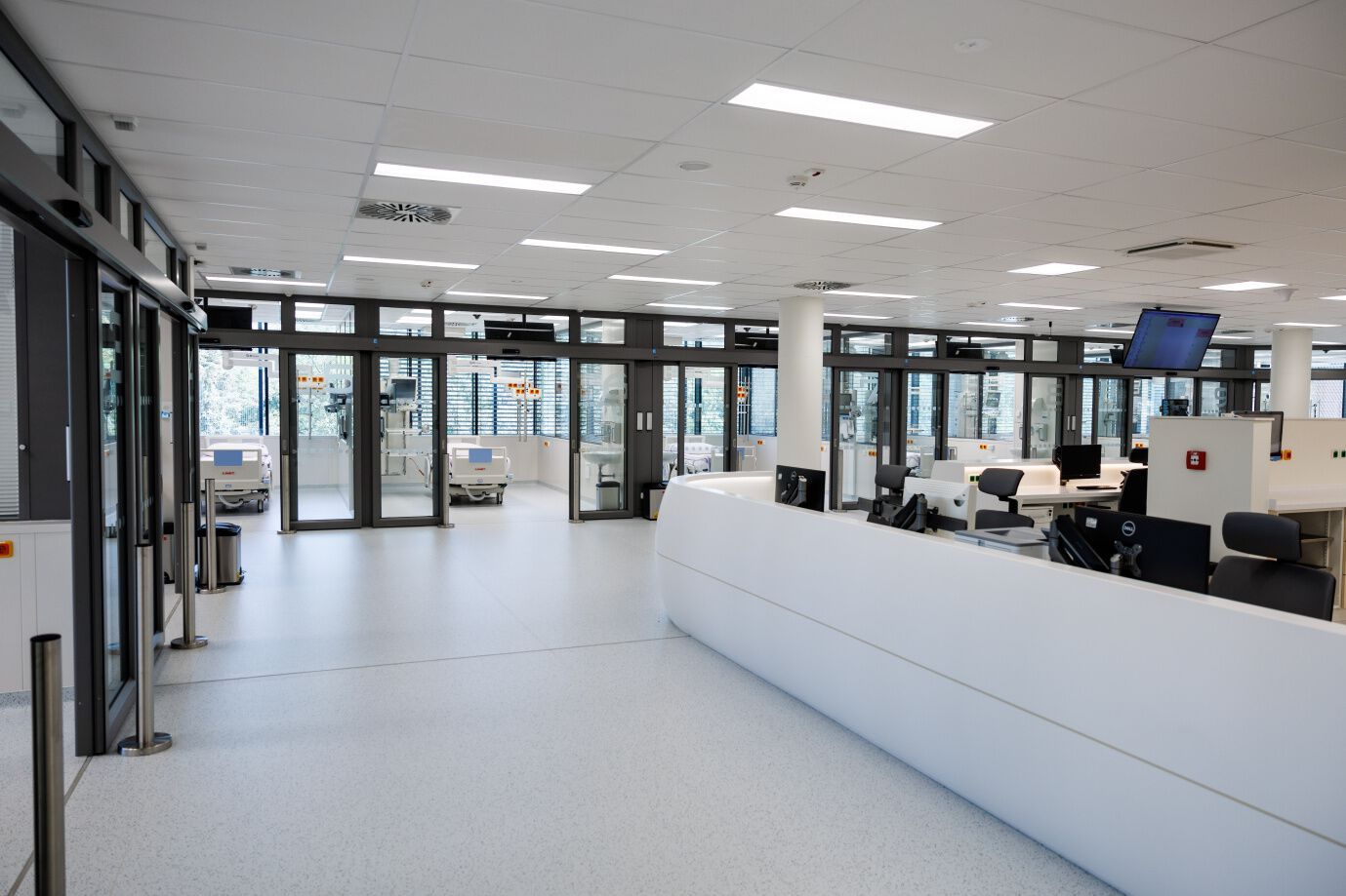 Banco reception in HIMACS AMOSDESIGN IKEM ARCH-00063004 - Вид №1