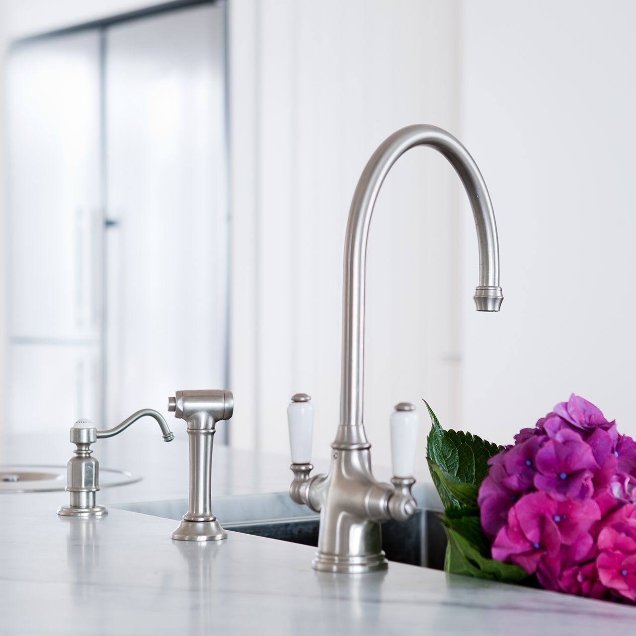 4360 Финикийский смеситель для раковины с ополаскивателем Traditional Perrinandrowe - Вид №4