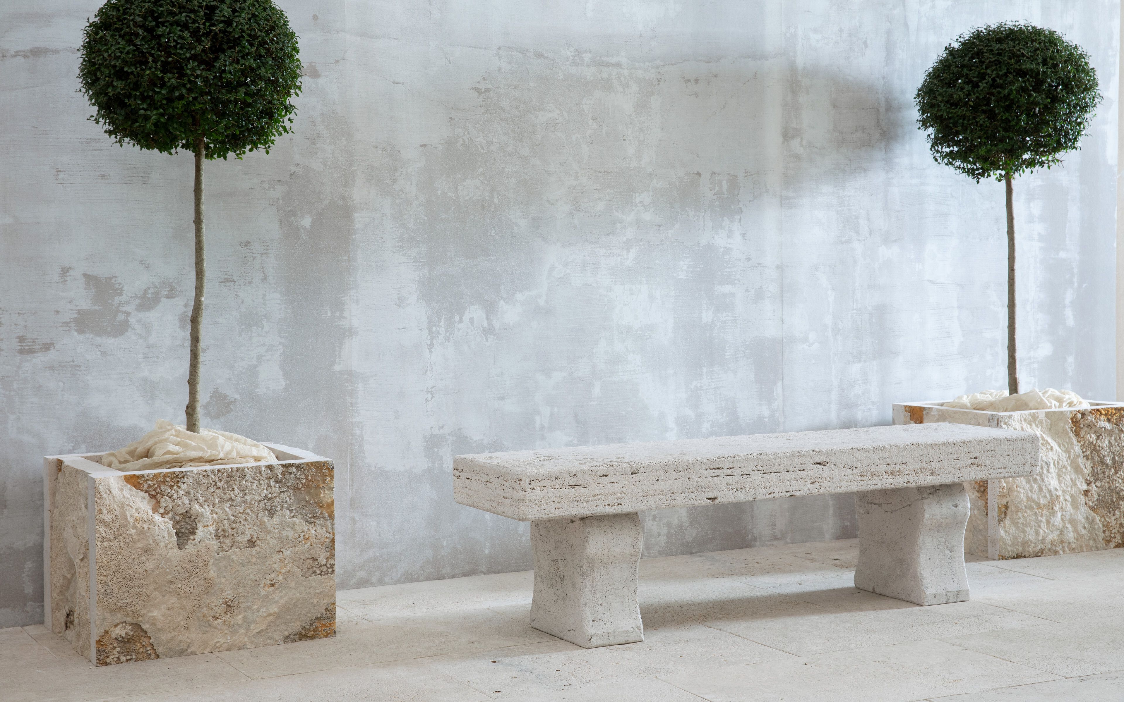Травертиновая садовая скамейка VELTHA® Tempore ARCH-00090163 - Вид №1