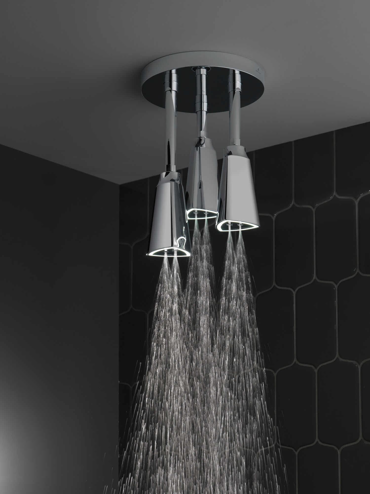 57140-KS25-L Подвесная душевая лейка Raincan со светодиодной подсветкой H2Okinetic® Delta Faucet Universal Showering Черный нержавеющий  - Вид №5