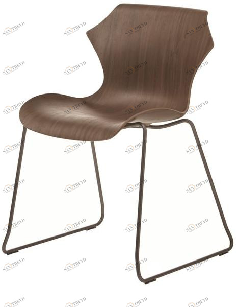 BassamFellows Штабелируемое кресло-санки из стали и дерева Petal Cb-29sl