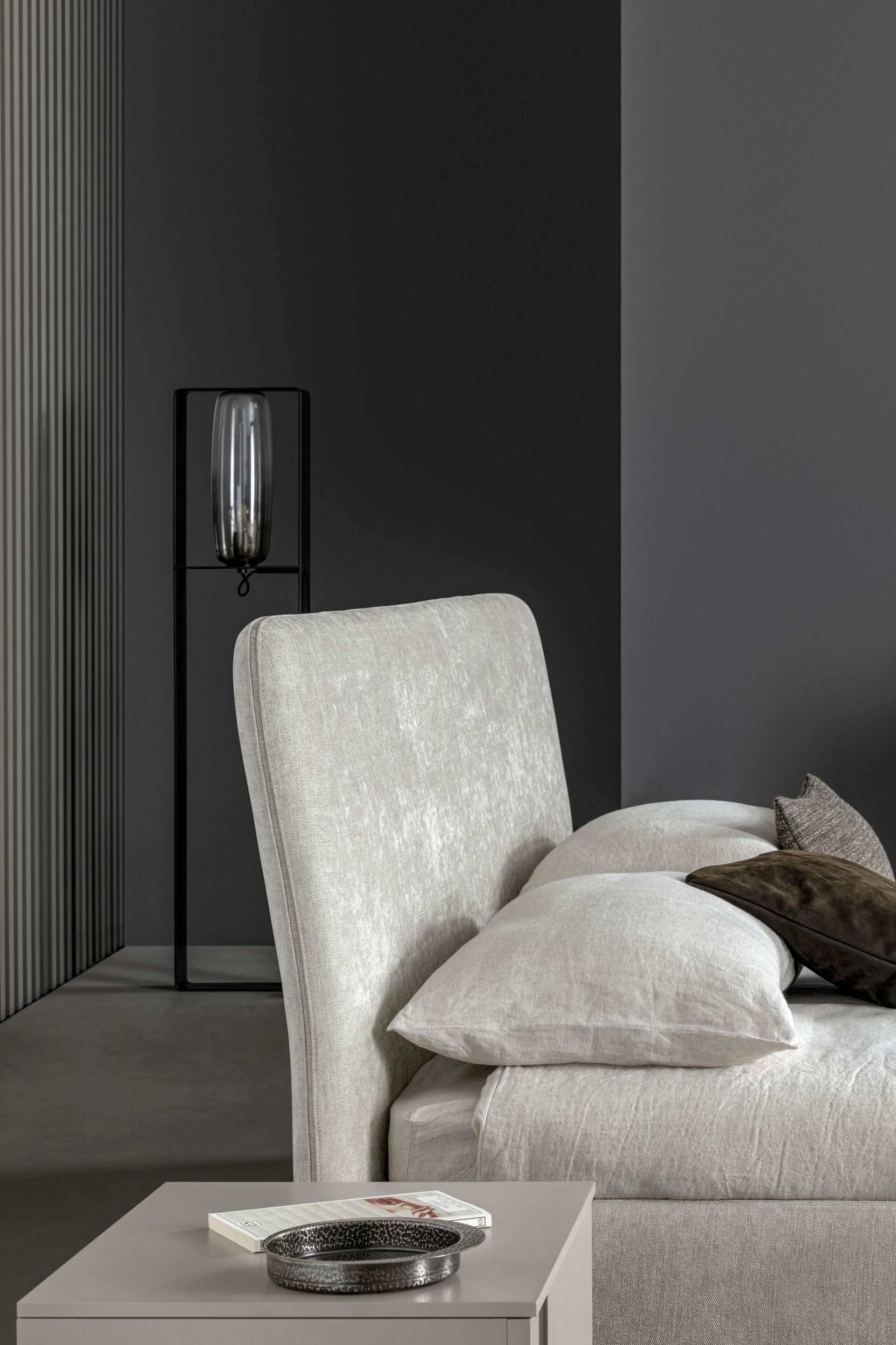 Двуспальная кровать из ткани с мягким изголовьем BONALDO TONIGHT ARCH-00050730 - Вид №12