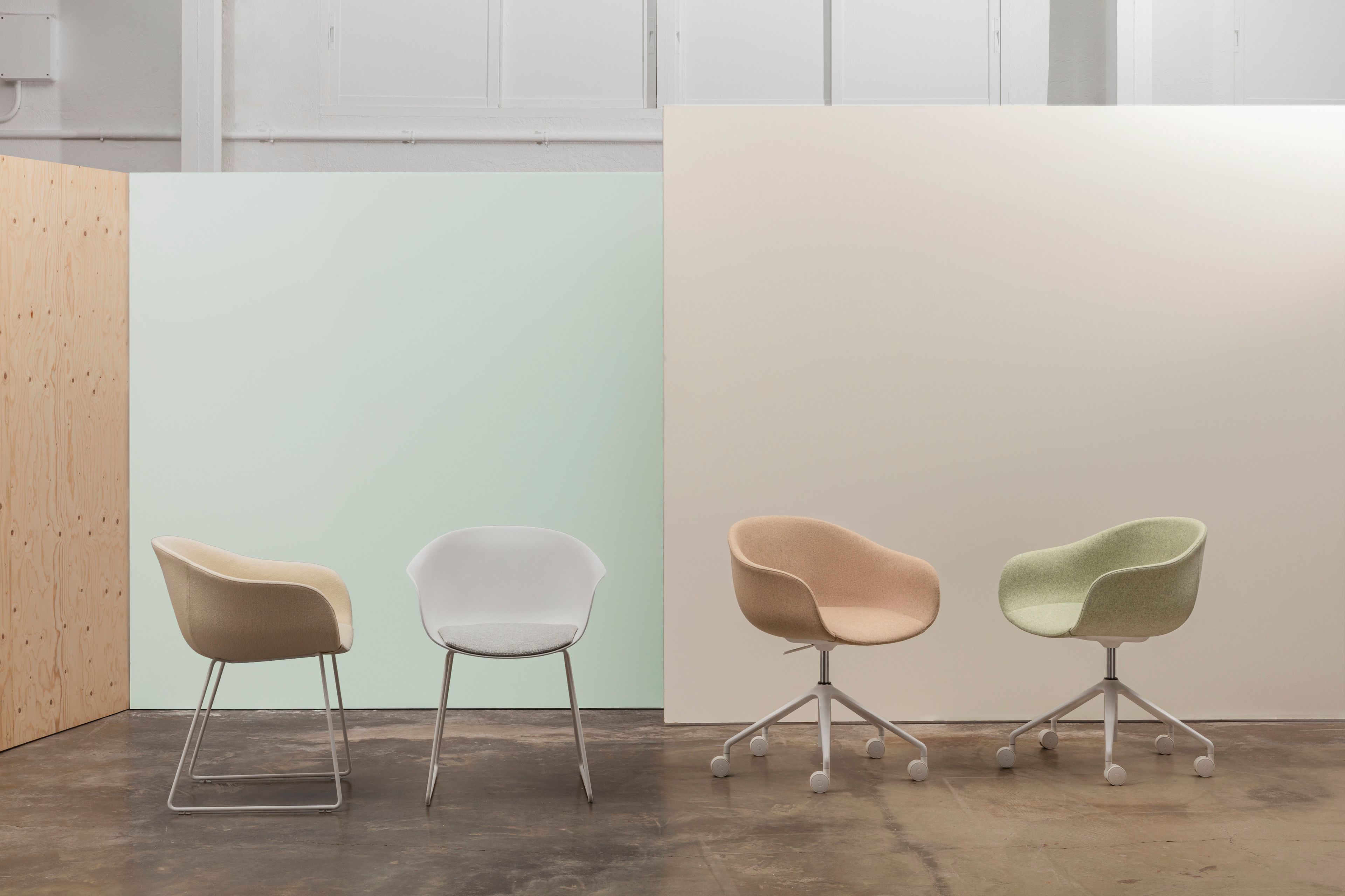 5-спицевое вращающееся офисное кресло с тканевыми колесами Andreu World ARCH-00128874 - Вид №5