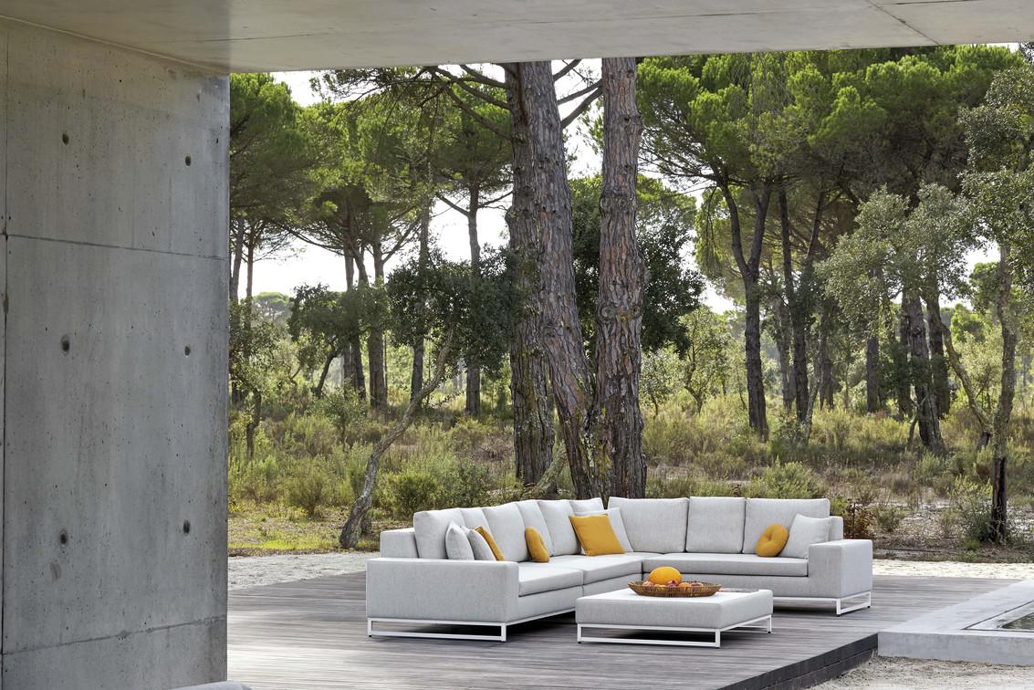 MNST403 Табурет для ног средний белый lotus smokey Manutti Zendo - Вид №3