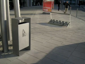 mmcité1 Урна для мусора из стали с пепельницей Radium