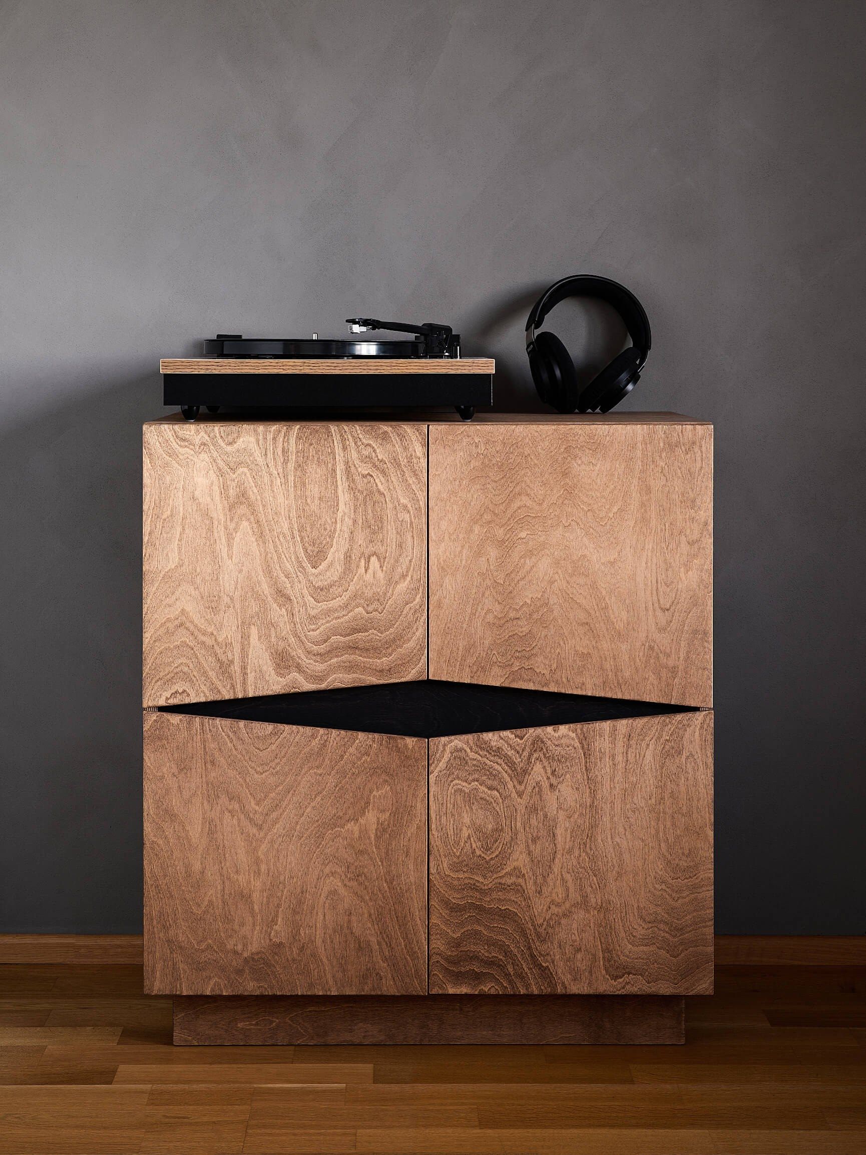 Березовый шкаф с распашными дверцами Radis LOXI ARCH-00079163 - Вид №2