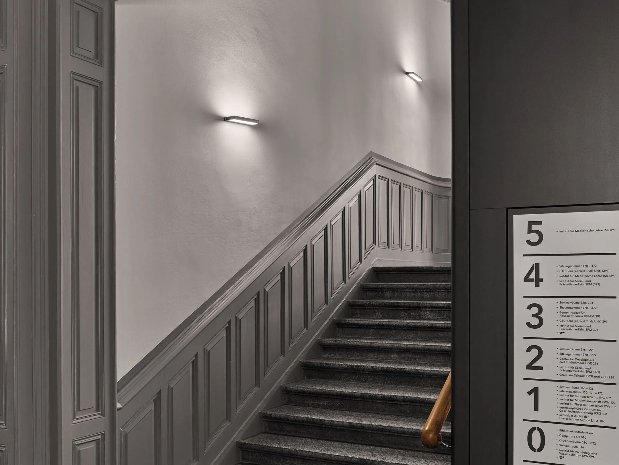 Алюминиевый светодиодный настенный светильник serien.lighting SML2 ARCH-00116458 - Вид №2