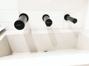 Набор кран для общественных туалетов, электрические полотенца и мыла