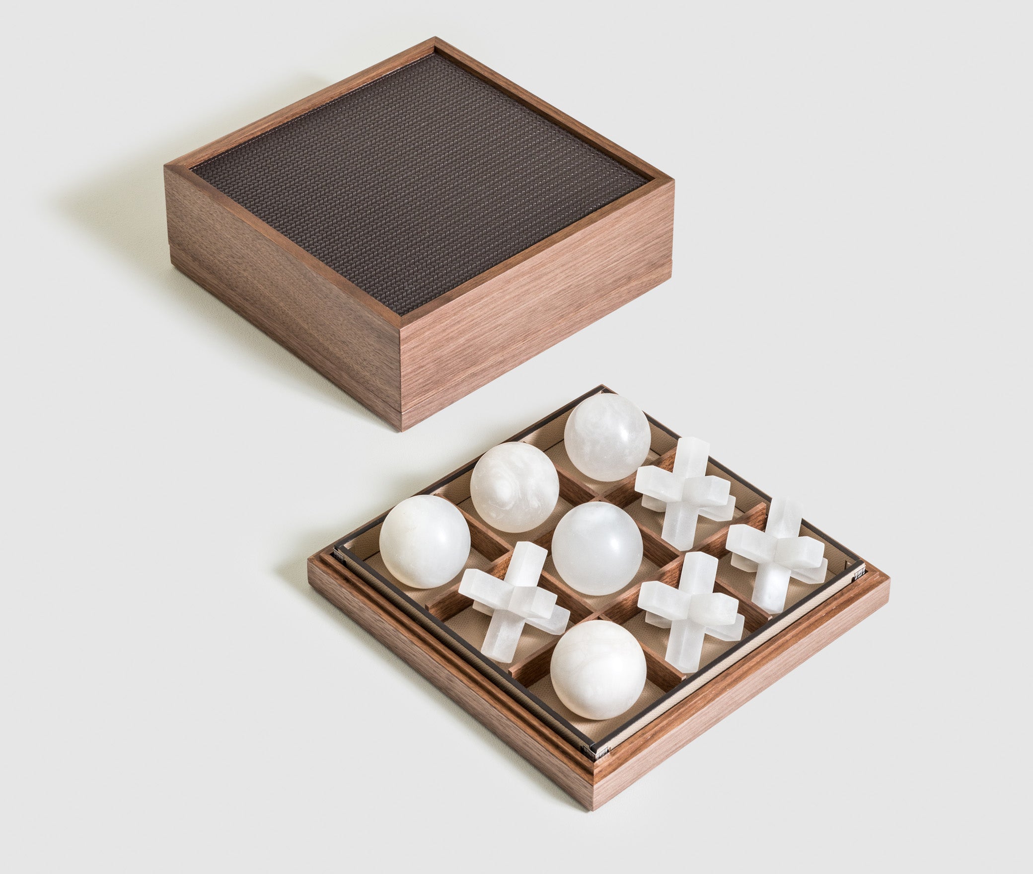 Крестики-нолики - 27,5X27,5XH9,5 см / плетеная кожа_верблюжья Pinetti 00.1211.061.011 - Вид №2