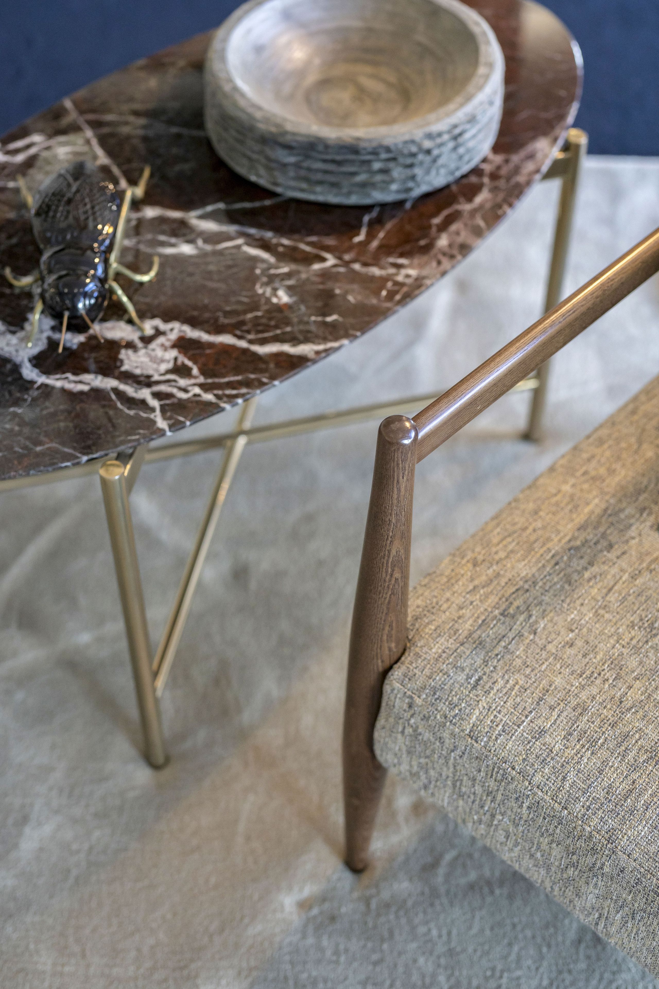 Овальный латунный журнальный столик для гостиной Stylish Club Vivian ARCH-00133091 - Вид №3