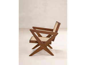 Кресло из тикового дерева с подлокотниками