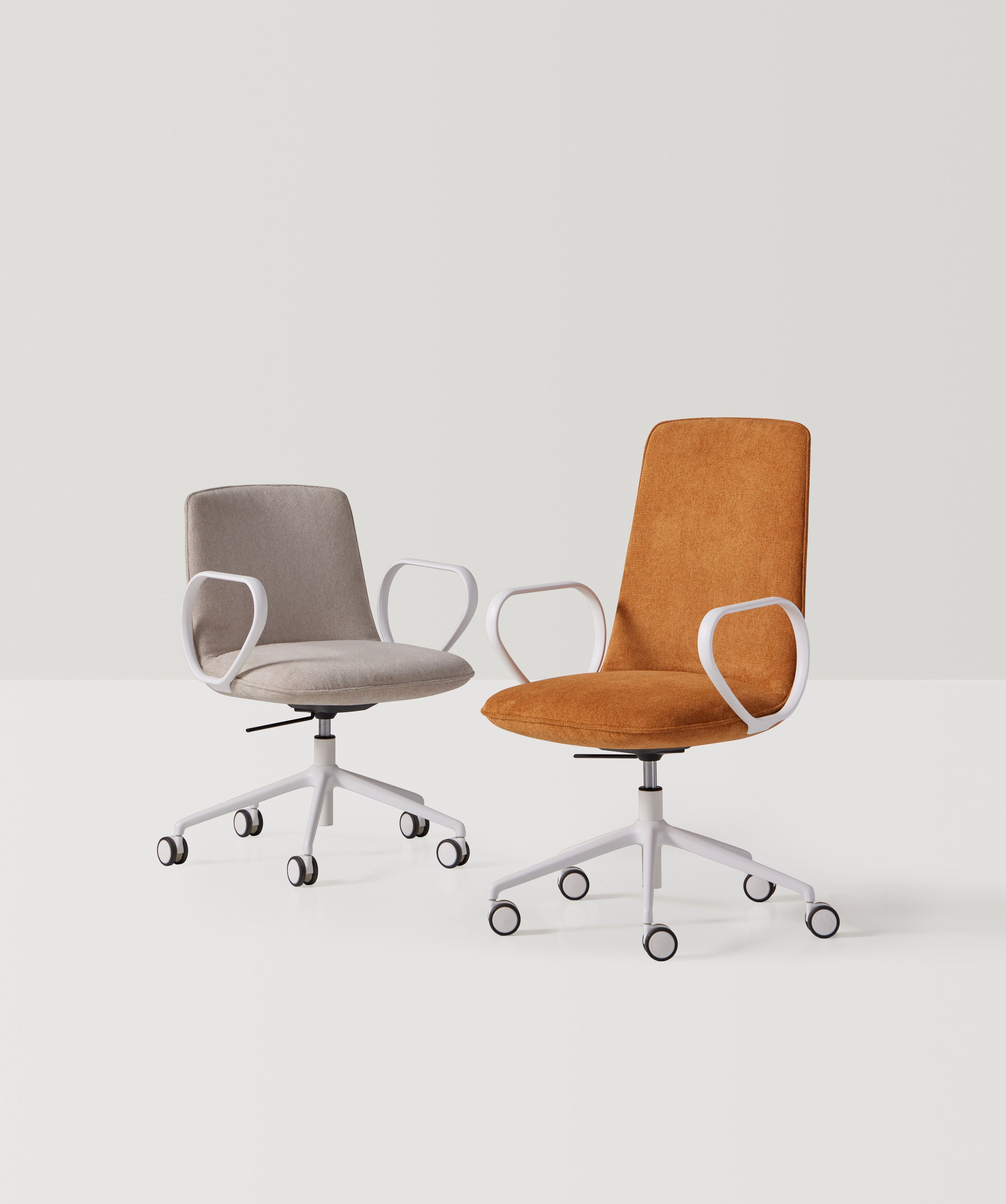 Офисное кресло с регулируемой высотой и подлокотниками с 5 спицами INCLASS ARCH-00017842 - Вид №1