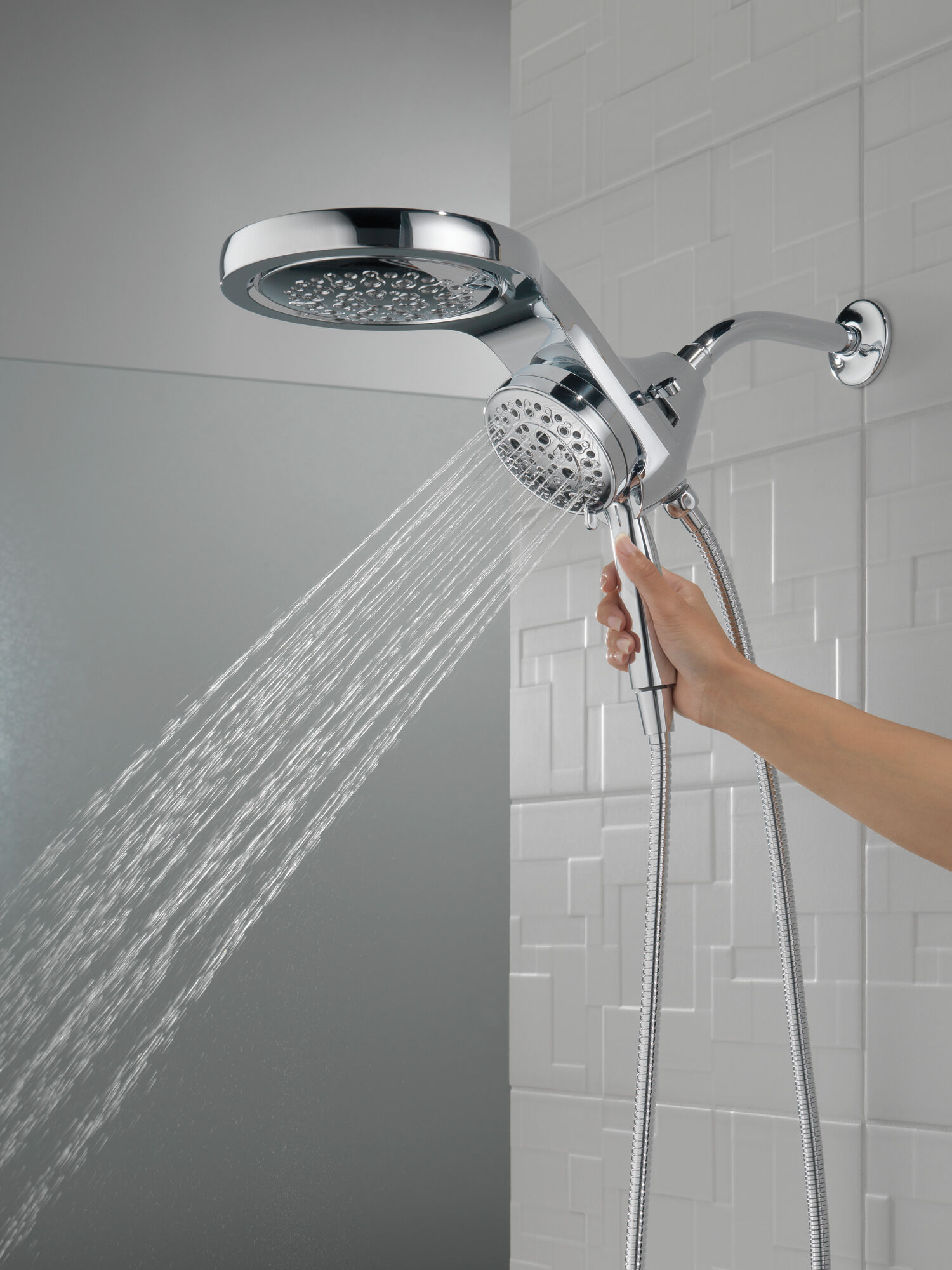 58680-CZ25 HydroRain® H2Okinetic® 5-регулировочная душевая лейка два в одном Delta Faucet Universal Showering Шампанское бронза  - Вид №1