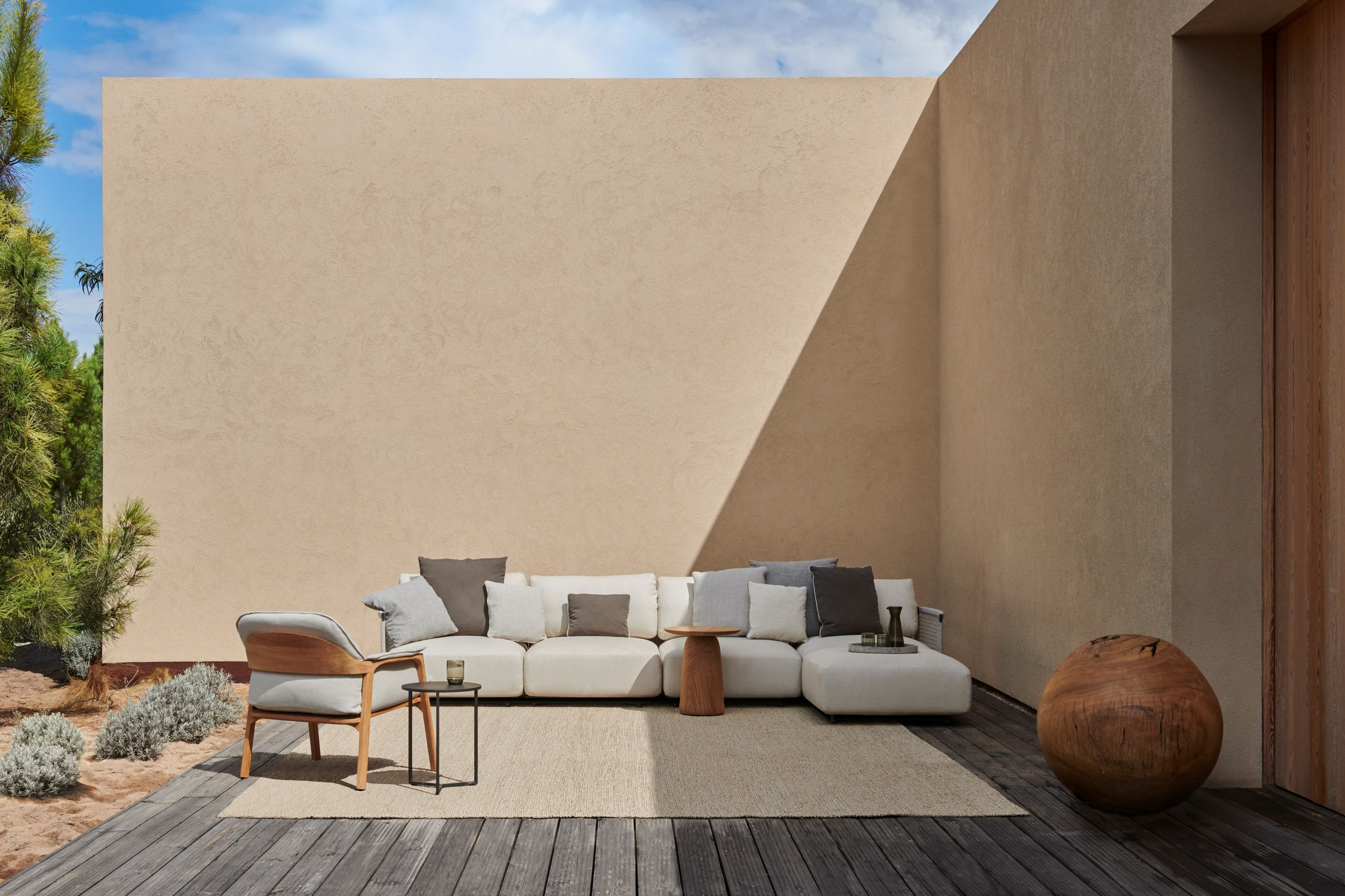 Круглый стол из тикового дерева TRIBÙ дюны ARCH-00062659 - Вид №11